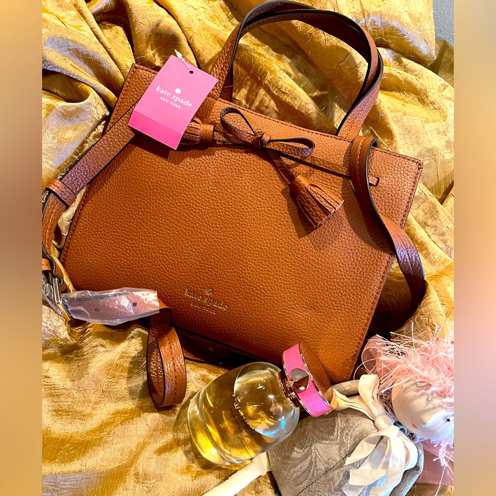 Kate spade bag with ticket 🥰🌼